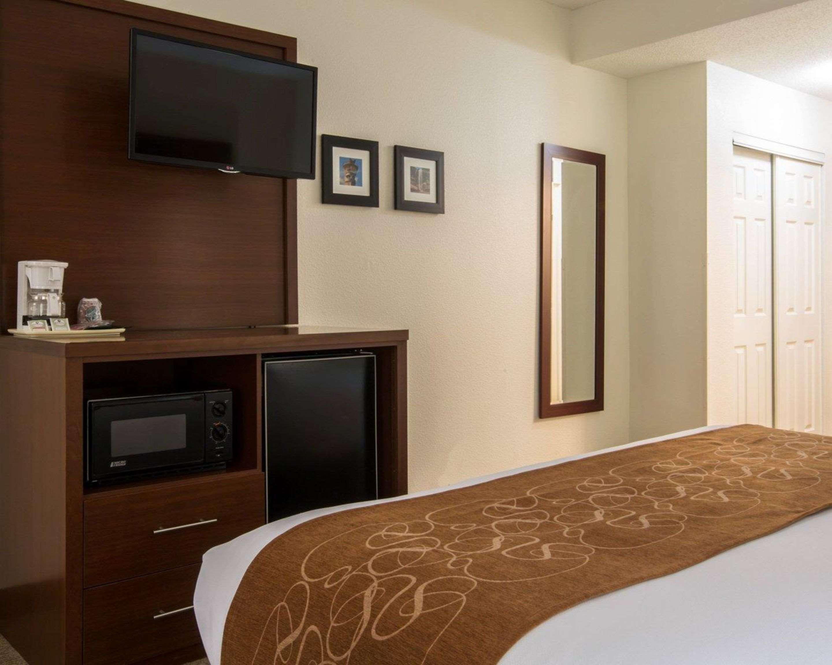 Comfort Suites Cumming-Atlanta Near Northside Hospital Forsyth Экстерьер фото
