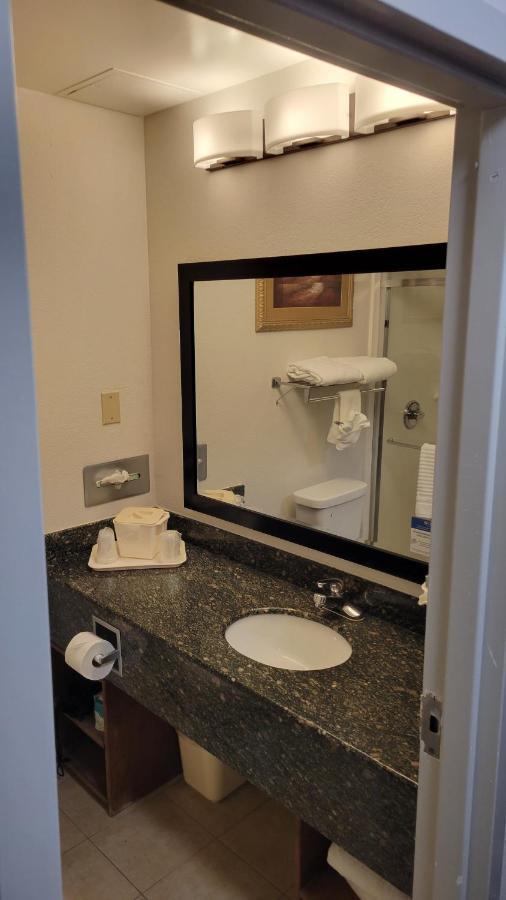 Comfort Suites Cumming-Atlanta Near Northside Hospital Forsyth Экстерьер фото