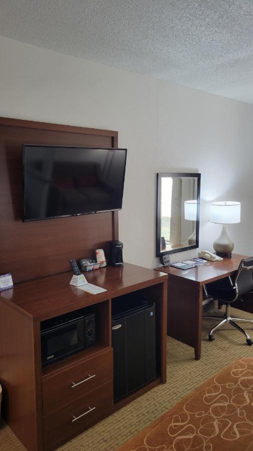 Comfort Suites Cumming-Atlanta Near Northside Hospital Forsyth Экстерьер фото