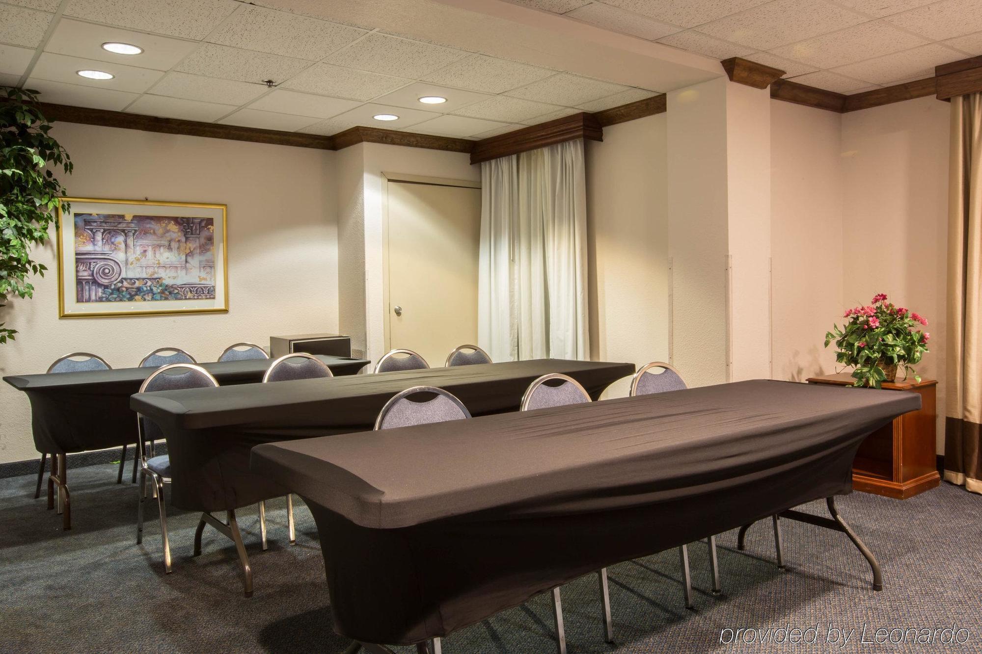 Comfort Suites Cumming-Atlanta Near Northside Hospital Forsyth Экстерьер фото