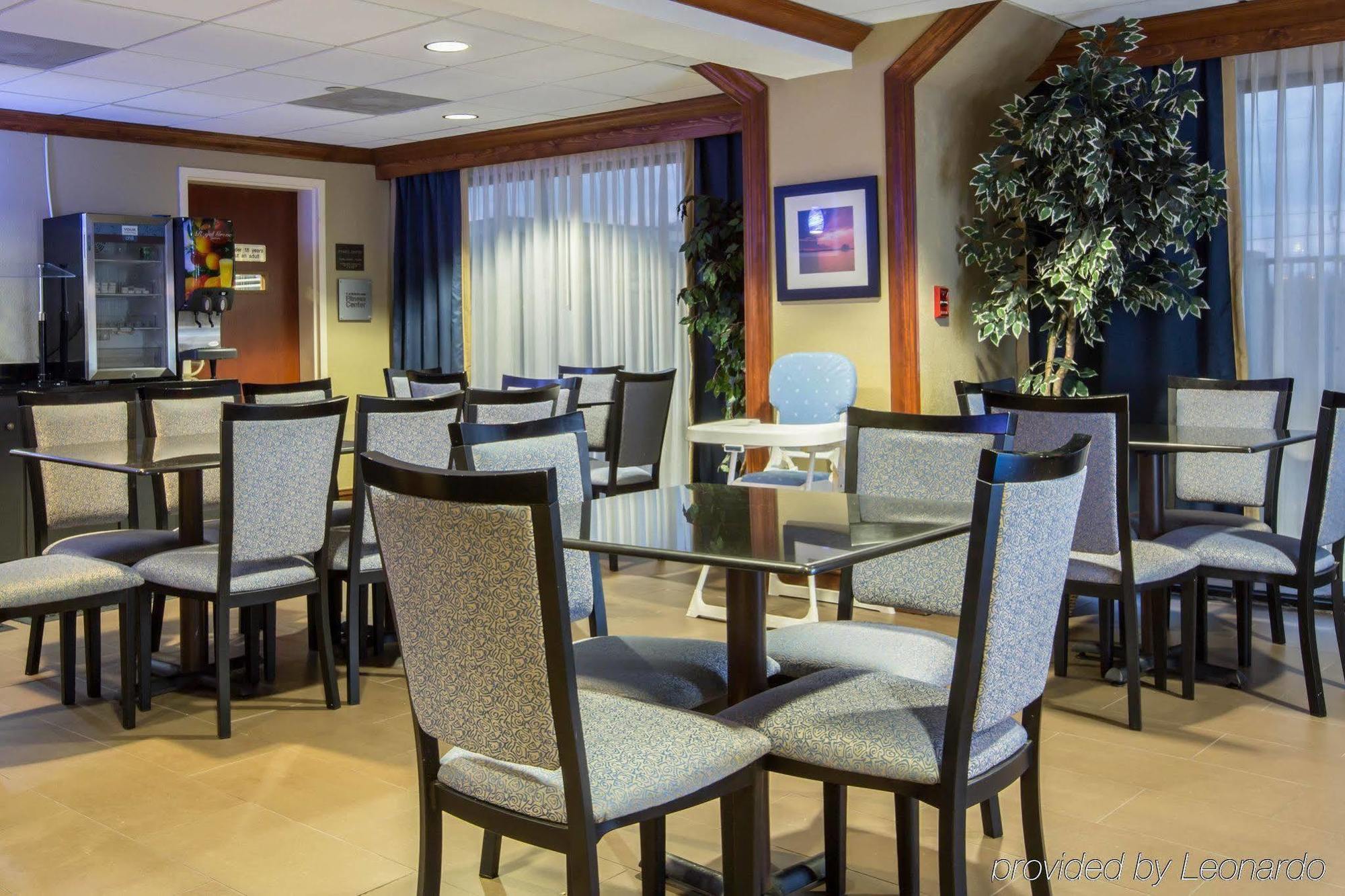 Comfort Suites Cumming-Atlanta Near Northside Hospital Forsyth Экстерьер фото